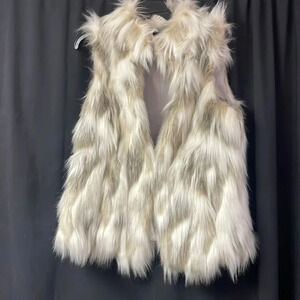 White House‎ Black Market Faux Fur Vest M